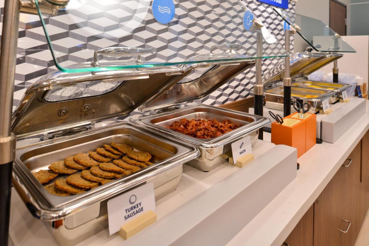 Holiday Inn Express - Blair By Ihg Ngoại thất bức ảnh
